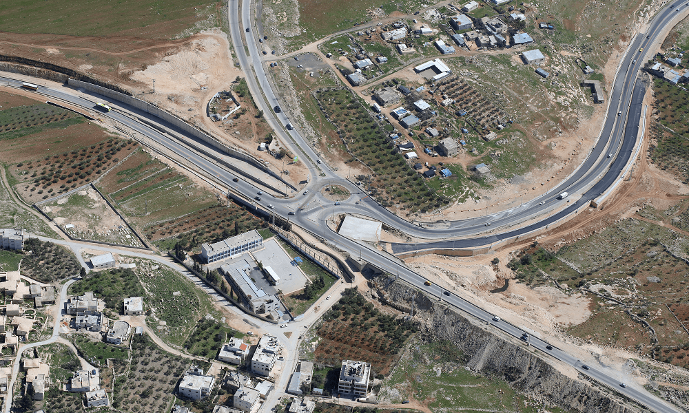הבניה בהתקדמות 3 - כיכר אדם מלמעלה